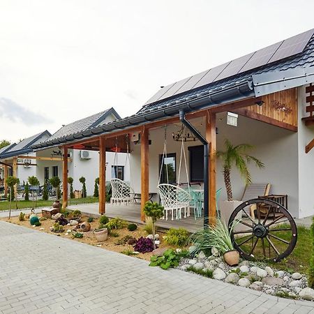 Zatoka Perska - Dom Grek Nad Jeziorem Tarnobrzeskim Tarnobrzeg Exterior foto